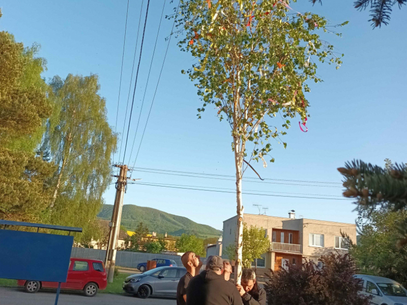 Stavanie mája 30.4.2024
