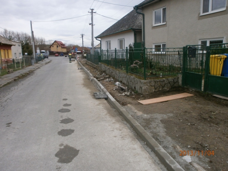 Rekonštrukcia chodníkov na ulici pri MŠ - CH2