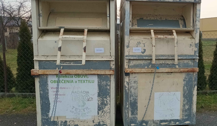 Fotka - Kontajnery na zber šatstva a textilu - Oznam